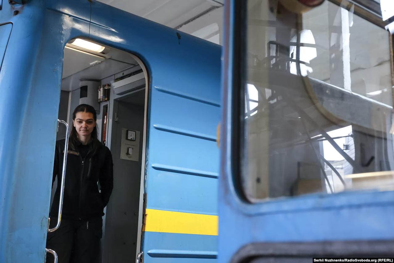 Машиністка Катерина Єсипчук